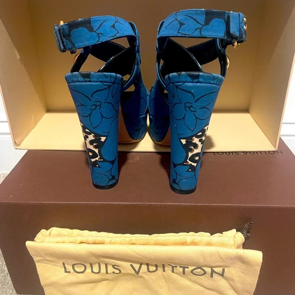 Louis Vuitton Blue Leopard Pattern Strappy Platform Heels size 37.5 - Picture 4 of 7